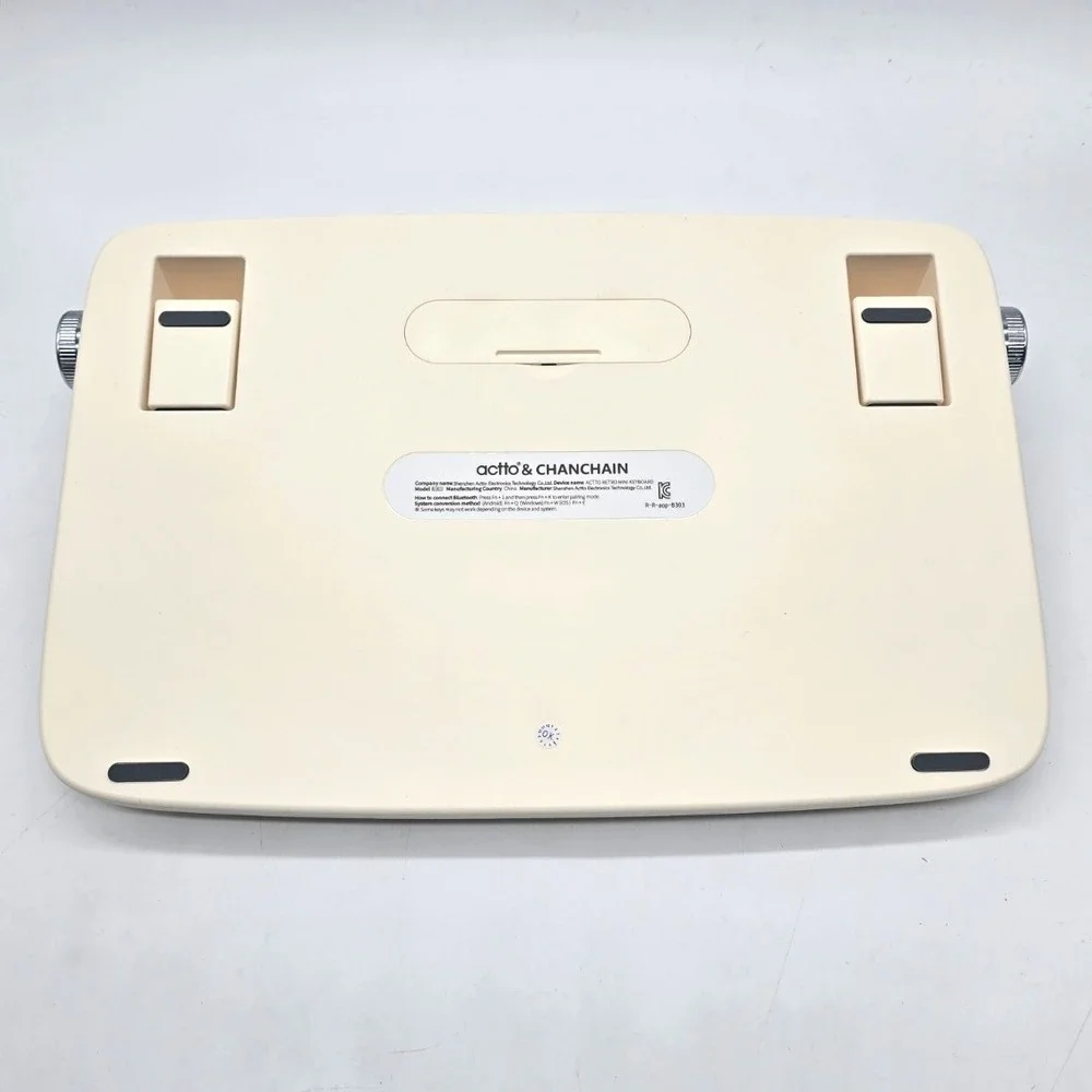 Wireless Retro Typewriter Keyboard, Ivory Butter, USB Rechargeable, Round Keys‎